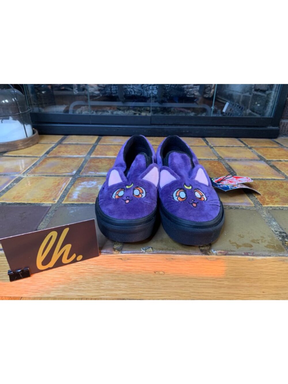 Kids 2 Vans x Sailor Moon “Luna” Purple Plush Slip On Shoes - Picture 3 of 7